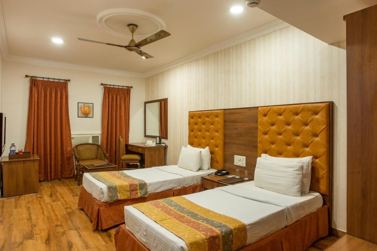 The Grand Regency Hotel Rádzskot Kültér fotó