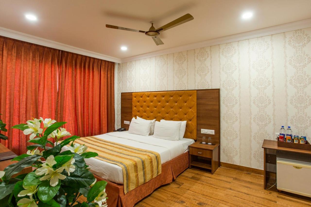 The Grand Regency Hotel Rádzskot Kültér fotó