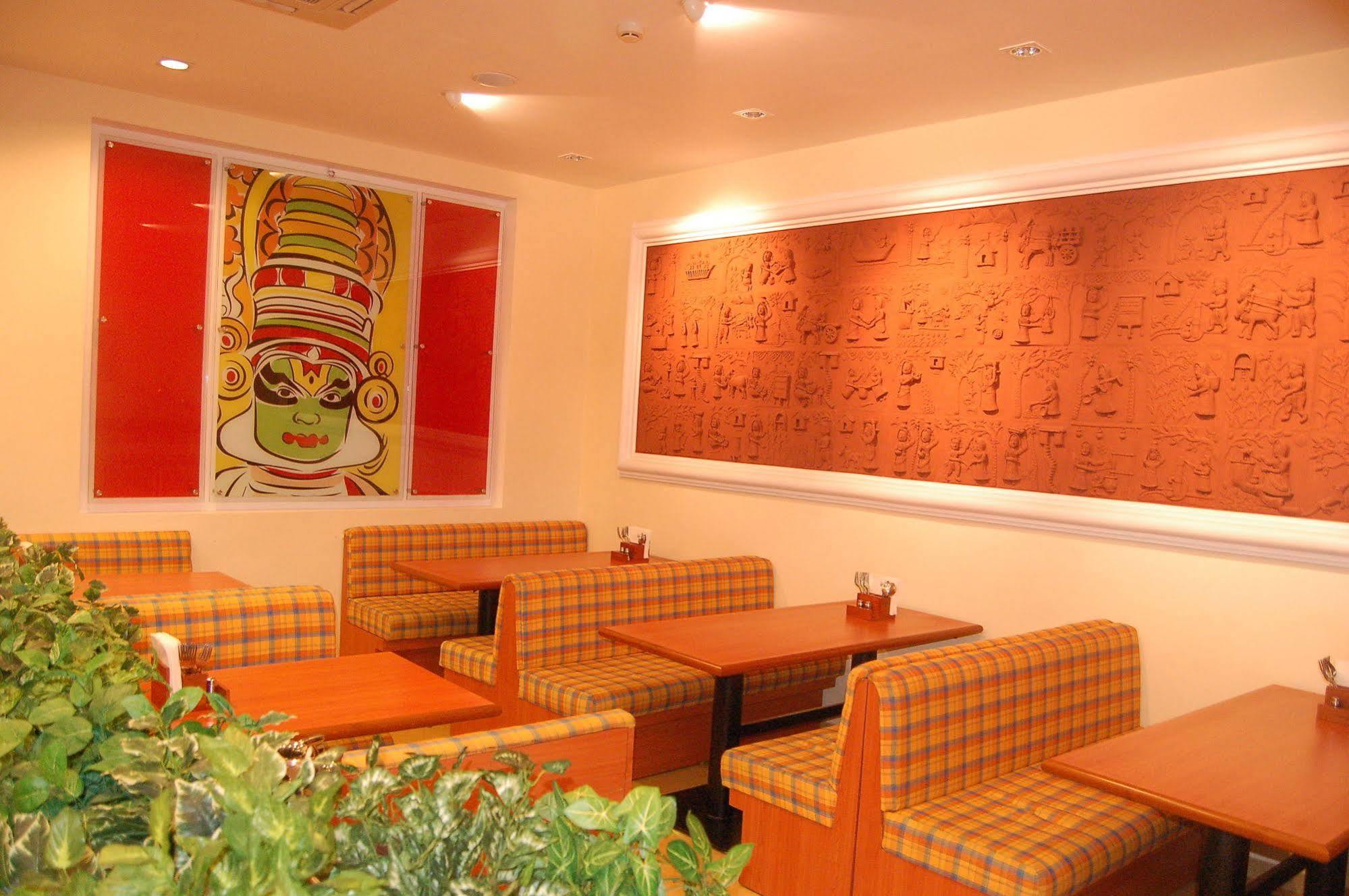 The Grand Regency Hotel Rádzskot Kültér fotó