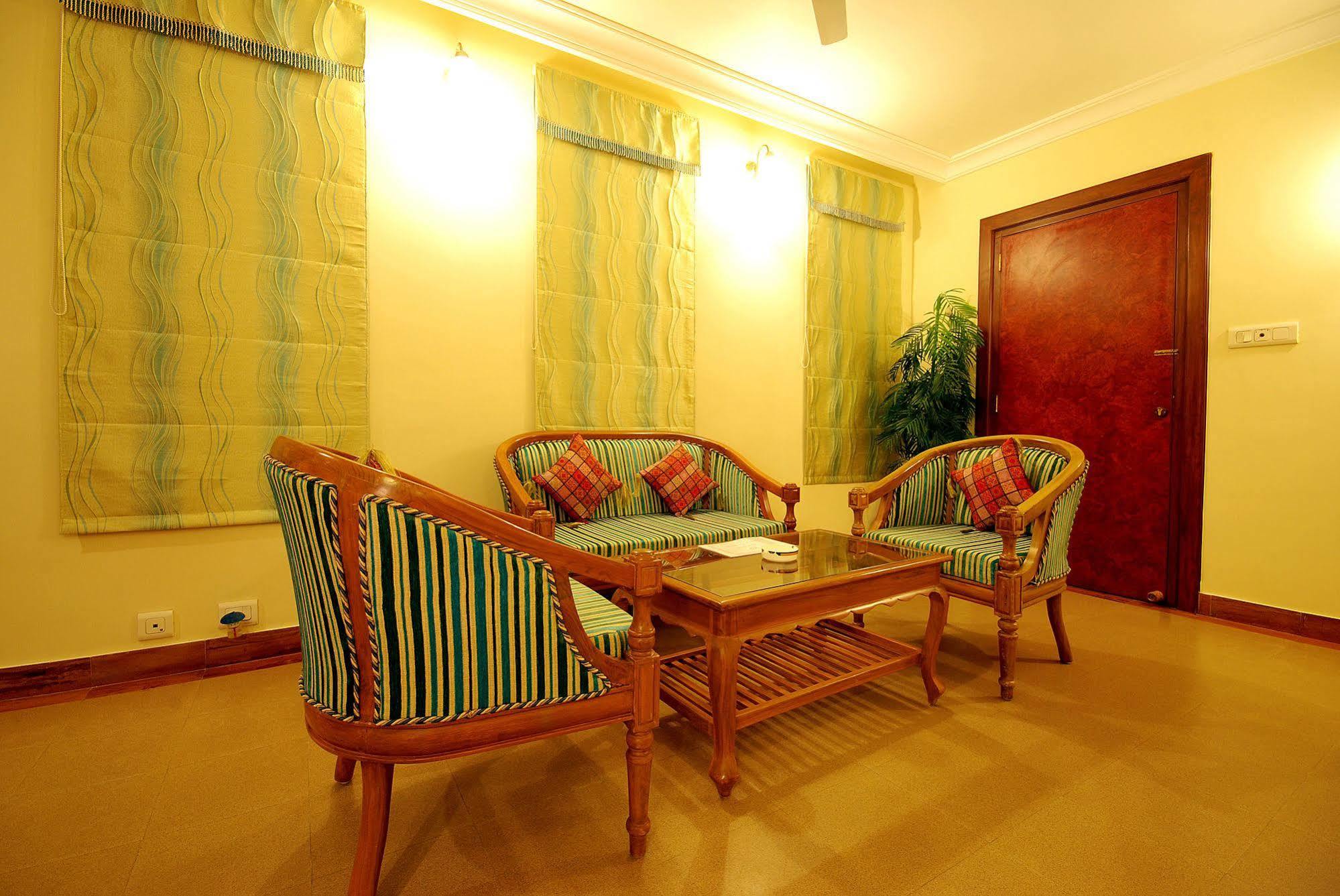 The Grand Regency Hotel Rádzskot Kültér fotó